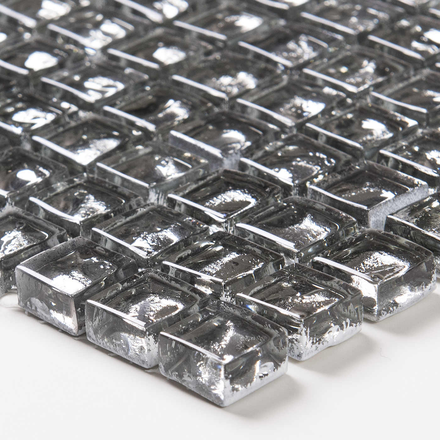 Mosaik Krystal Silver 30x30
